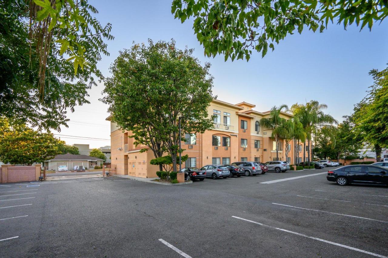 Studios Inn Apart-hotel 3*
